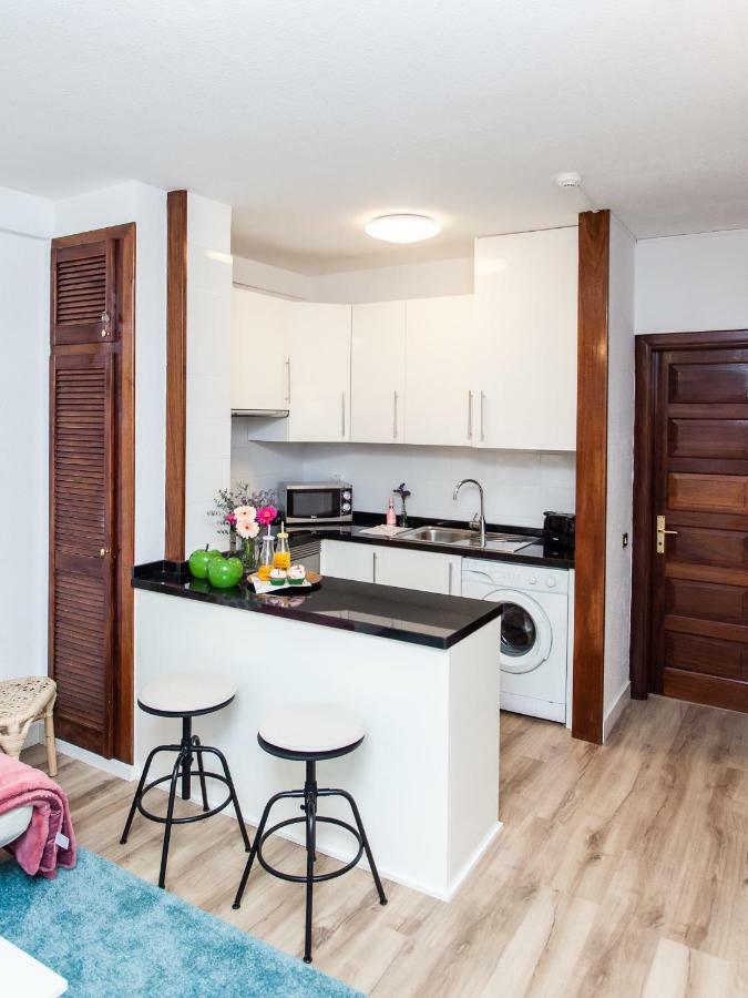 Spectacular Renovated Apartment, 5 Min To Camison Beach, With Aircon Arona  Exterior photo